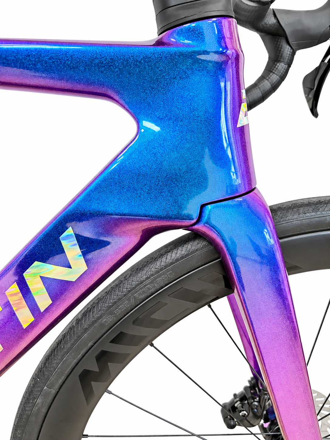 Bertin C39 bleu caméléon — direction sur fond blanc