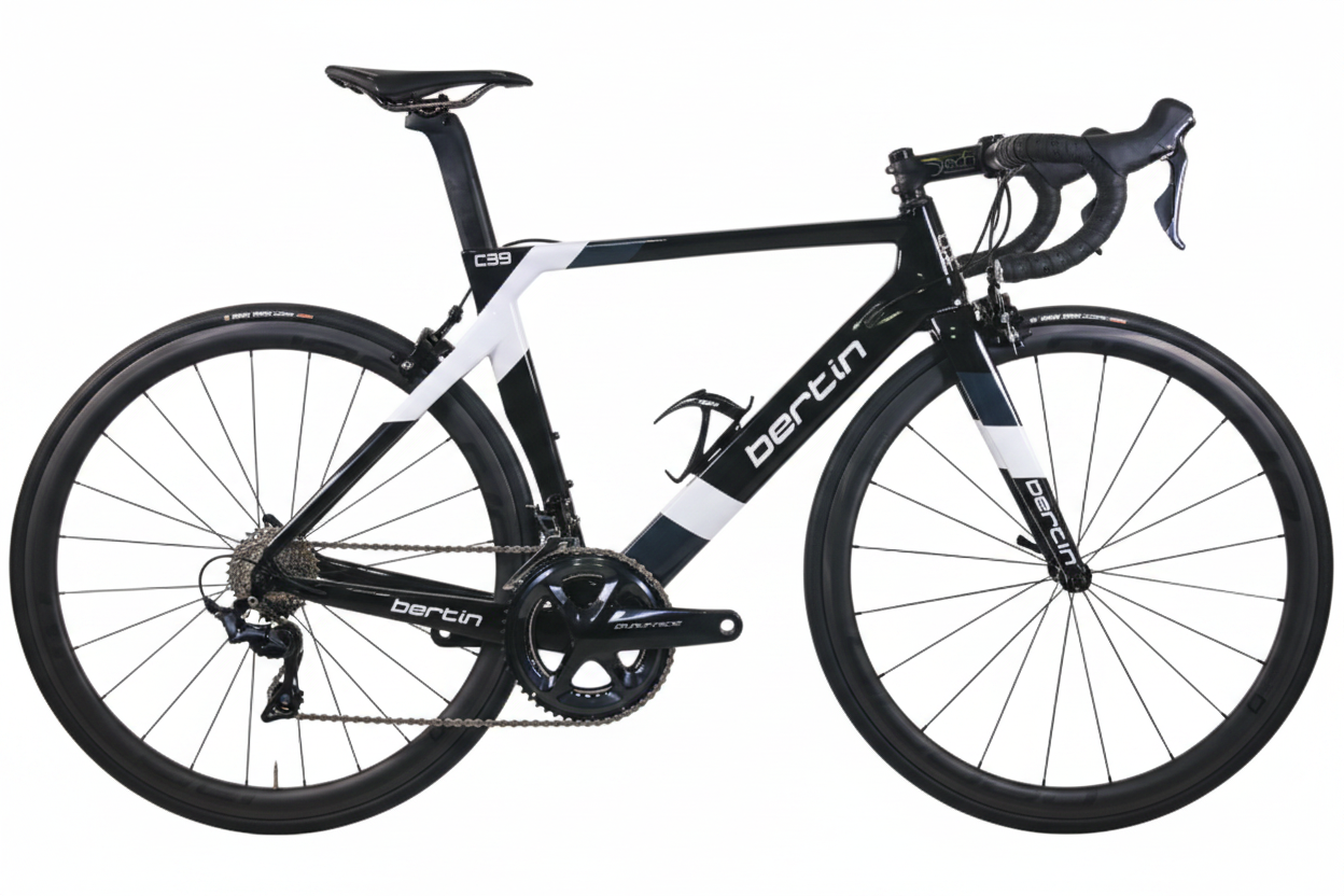 C39 Noir/blanc fond blanc