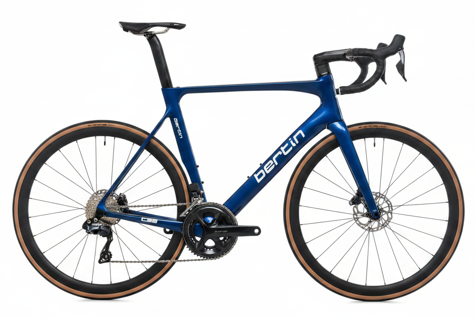 Bertin C38 Aero vélo de route carbone fond blanc