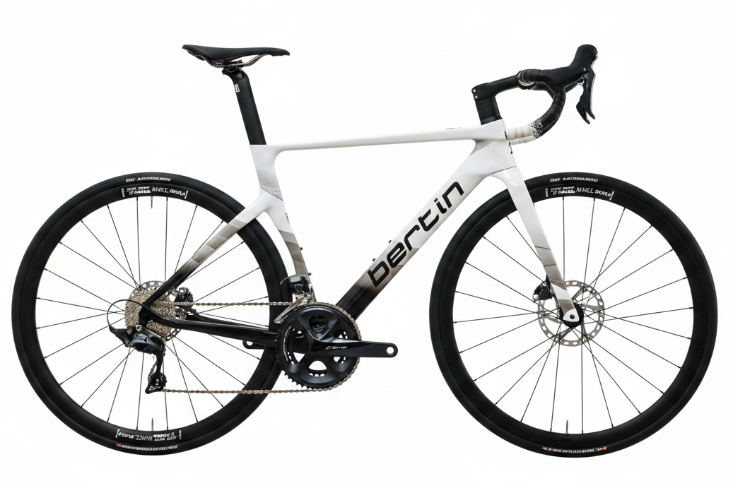 Bertin C18 vélo de route aluminium fond blanc